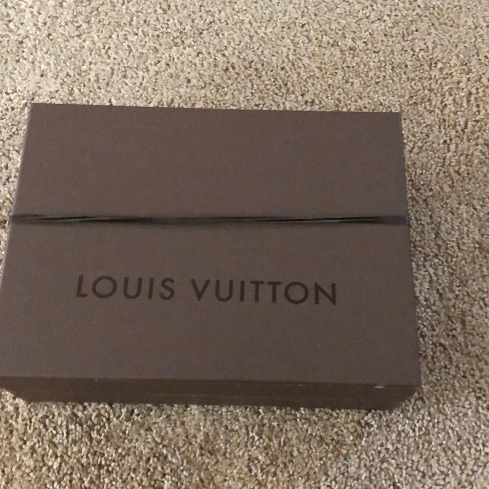 100% authentic Louis Vuitton box